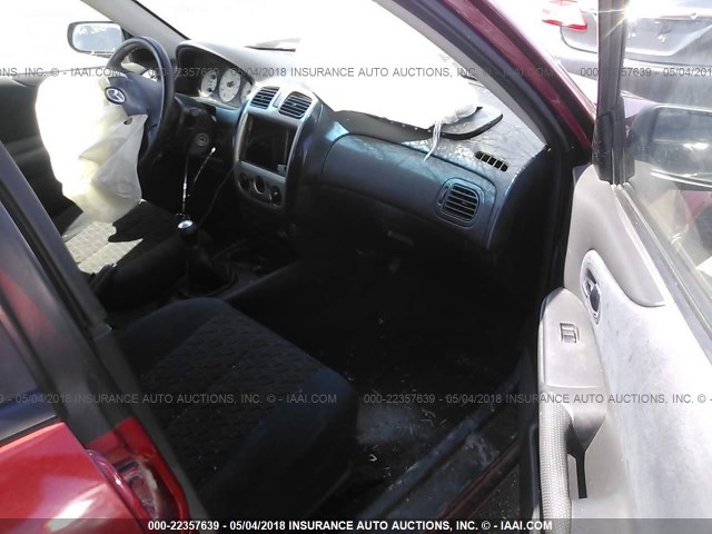 JM1BJ225710407552 - 2001 MAZDA PROTEGE LX/ES წითელი ფოტო 5
