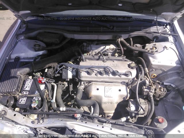 1HGCF86651A046152 - 2001 HONDA ACCORD VALUE GRAY photo 10