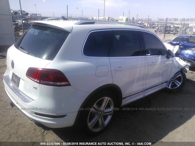 WVGDF9BP4ED002148 - 2014 VOLKSWAGEN TOUAREG V6 WHITE photo 4