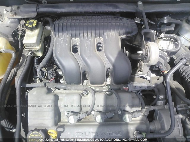 1FAFP24165G132026 - 2005 FORD FIVE HUNDRED SEL GRAY photo 10