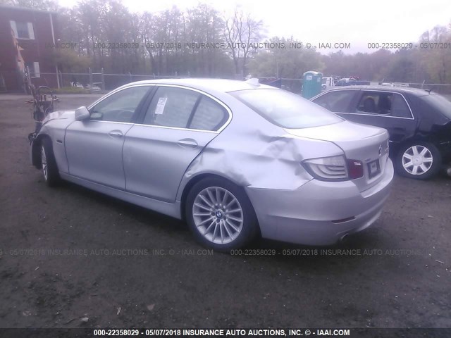 WBAFU7C50DDU68305 - 2013 BMW 535 XI SILVER photo 3