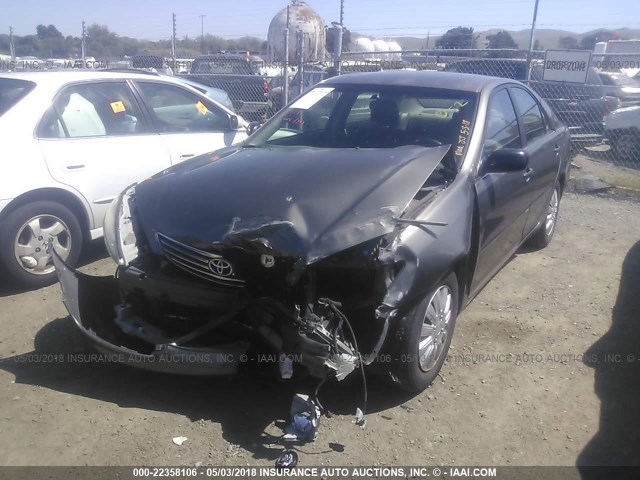 JTDBE32K963059162 - 2006 TOYOTA CAMRY LE/XLE Grau Foto 2