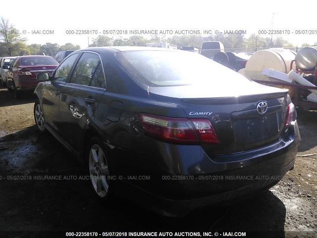 4T1BE46K68U208412 - 2008 TOYOTA CAMRY CE/LE/XLE/SE GRAY photo 3