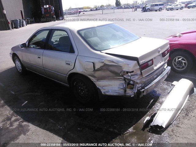 JT2BG28K5W0163055 - 1998 TOYOTA CAMRY LE/XLE Champagne photo 3