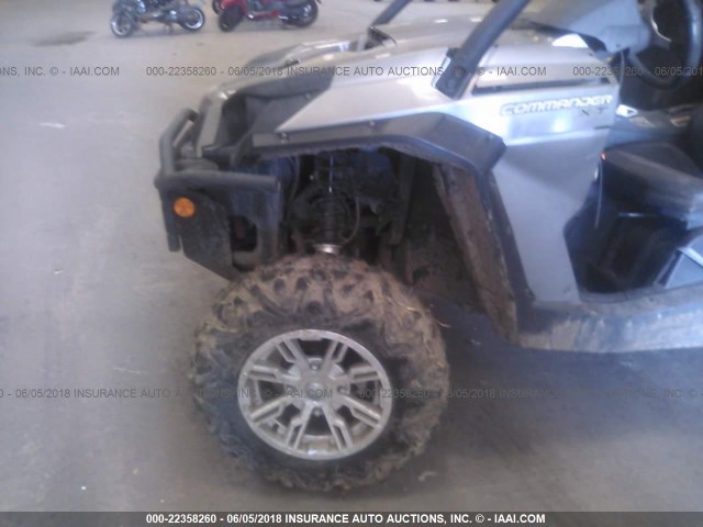 3JBKKXP17DJ000563 - 2013 CAN-AM COMMANDER 1000 XT GRAY photo 5