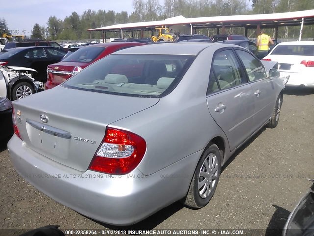 4T1BE32K44U378133 - 2004 TOYOTA CAMRY LE/XLE/SE 银色 照片 4
