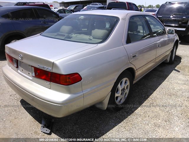 4T1BF22K2YU938163 - 2000 TOYOTA CAMRY LE/XLE TAN photo 4