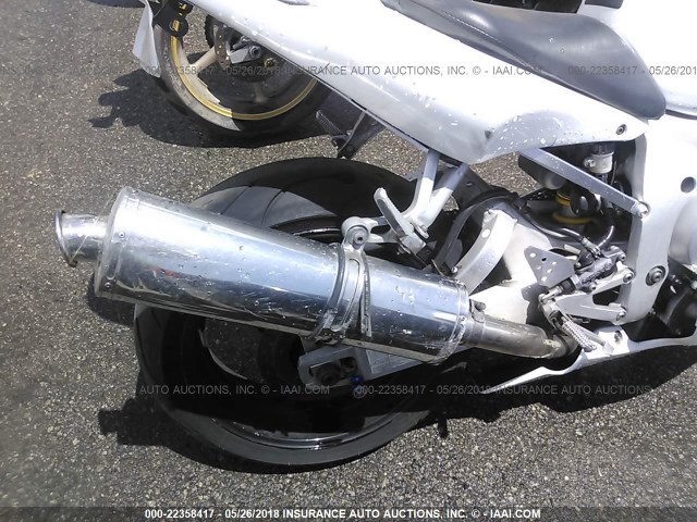 JYARJ04E52A024958 - 2002 YAMAHA YZFR6 L WHITE photo 6