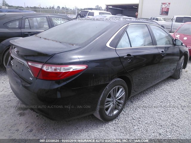 4T1BF1FK5GU195419 - 2016 TOYOTA CAMRY LE/XLE/SE/XSE 黑色 照片 4