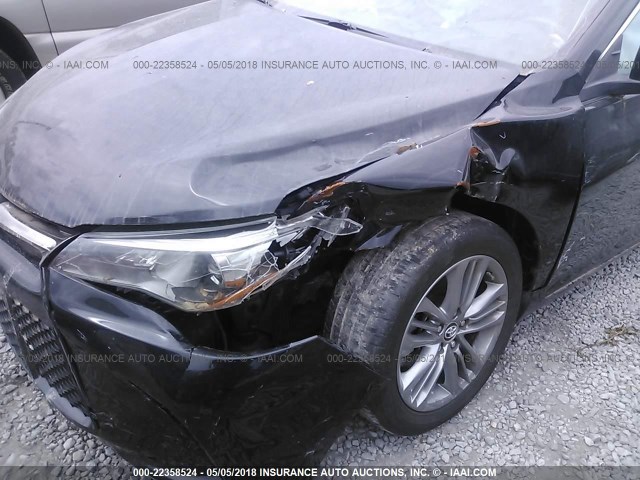 4T1BF1FK5GU195419 - 2016 TOYOTA CAMRY LE/XLE/SE/XSE 黑色 照片 6