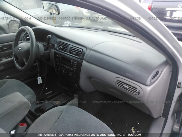 1FAFP52U0YG289196 - 2000 FORD TAURUS LX GRAY photo 5