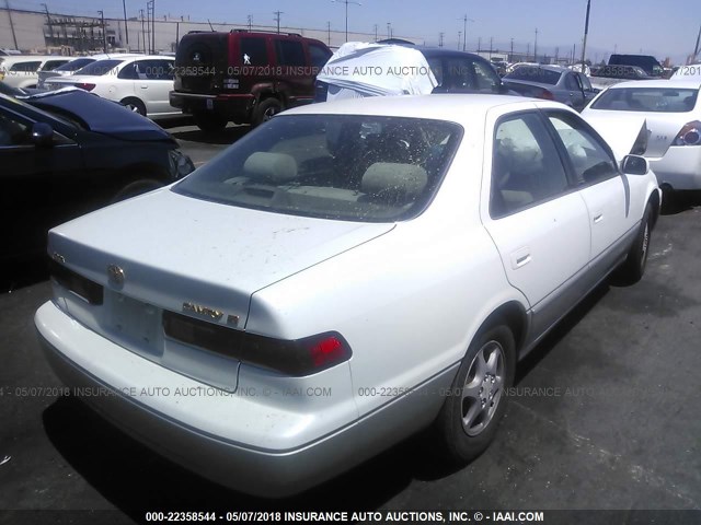 JT2BG22K3X0358002 - 1999 TOYOTA CAMRY LE/XLE Սպիտակ լուսանկար 4