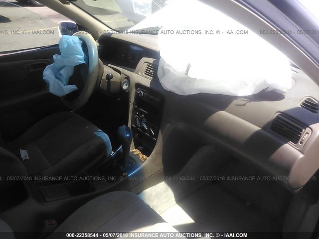 JT2BG22K3X0358002 - 1999 TOYOTA CAMRY LE/XLE Սպիտակ լուսանկար 5