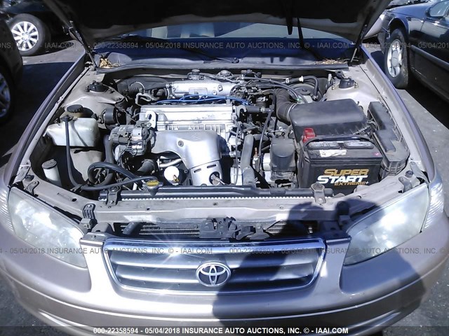 JT2BG22K610552031 - 2001 TOYOTA CAMRY CE/LE/XLE 金色 照片 10