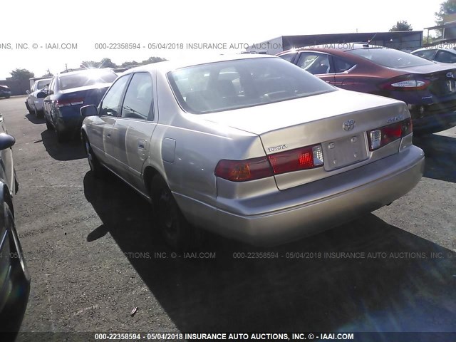 JT2BG22K610552031 - 2001 TOYOTA CAMRY CE/LE/XLE 金色 照片 3