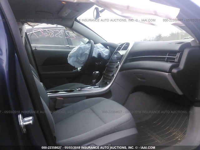 1G11B5SA8DF355818 - 2013 CHEVROLET MALIBU LS BLUE photo 5