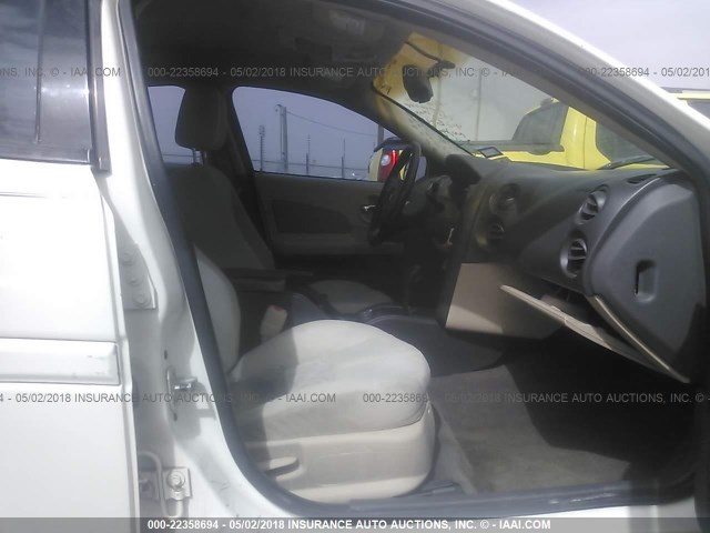 2G2WS522041131833 - 2004 PONTIAC GRAND PRIX GT2 თეთრი ფოტო 5