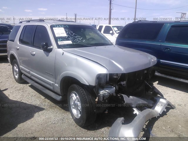 1FMZU63K22ZC82888 - 2002 FORD EXPLORER XLT SILVER photo 1