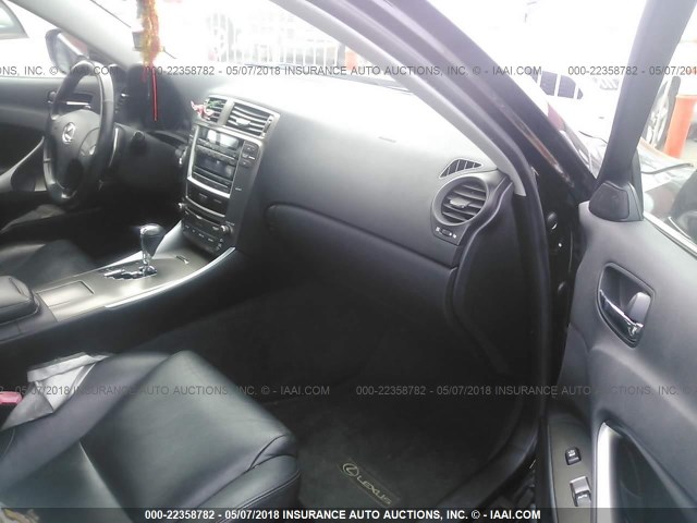 JTHBK262775031152 - 2007 LEXUS IS 250 BLACK photo 5