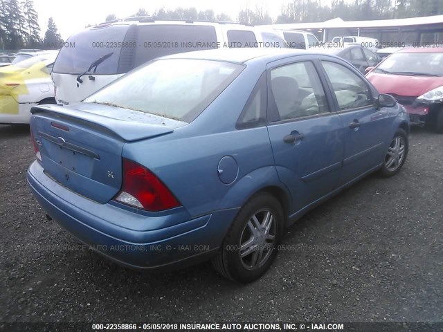 1FAFP34331W245603 - 2001 FORD FOCUS SE/SE SPORT BLUE photo 4