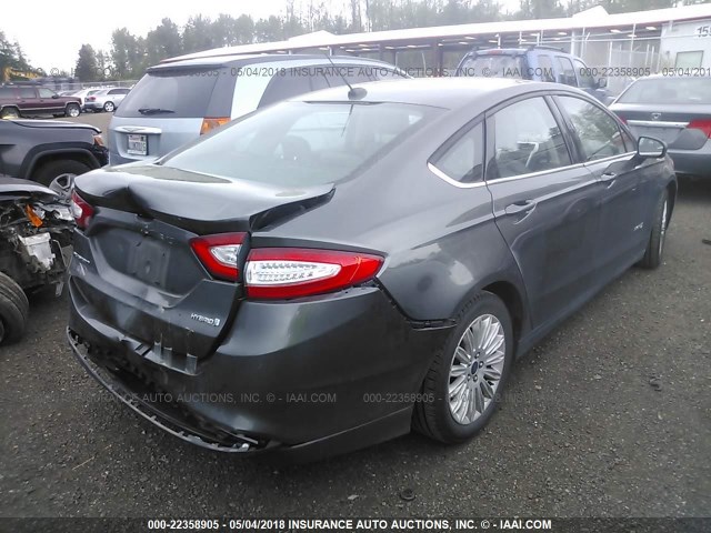 3FA6P0UU4GR177413 - 2016 FORD FUSION S HYBRID GRAY photo 4