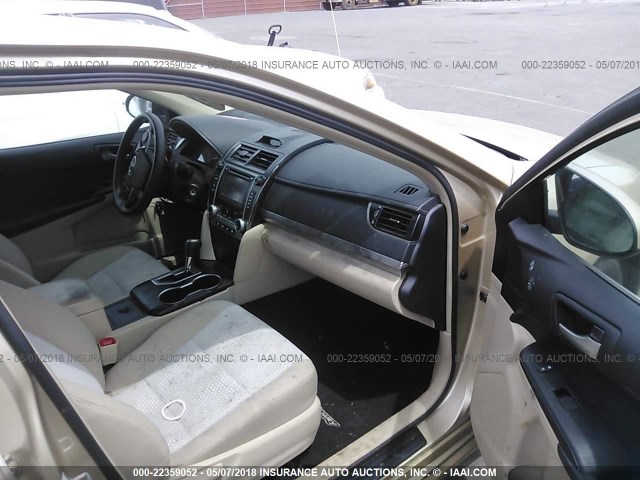 4T1BF1FK9CU159601 - 2012 TOYOTA CAMRY SE/LE/XLE GOLD photo 5