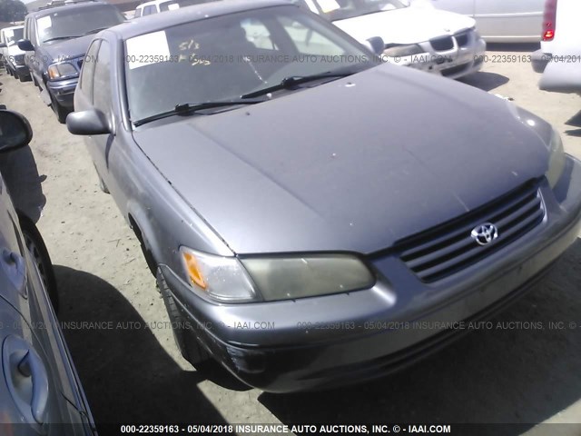 JT2BF28K0X0192368 - 1999 TOYOTA CAMRY LE/XLE GRAY photo 1