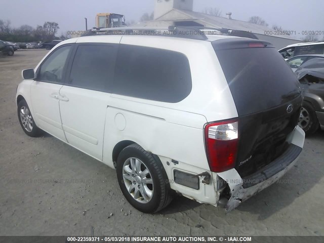 KNDMB233866037882 - 2006 KIA SEDONA EX/LX WHITE photo 3