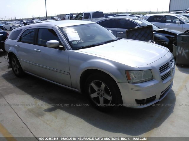 2D4FV37V28H202363 - 2008 DODGE MAGNUM SXT SILVER photo 1