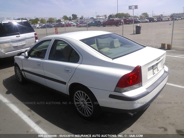 YV1RS53D312043227 - 2001 VOLVO S60 T5 WHITE photo 3