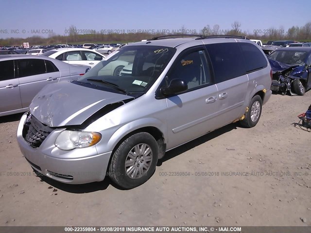 2A4GP44R27R339895 - 2007 CHRYSLER TOWN & COUNTRY LX SILVER photo 2