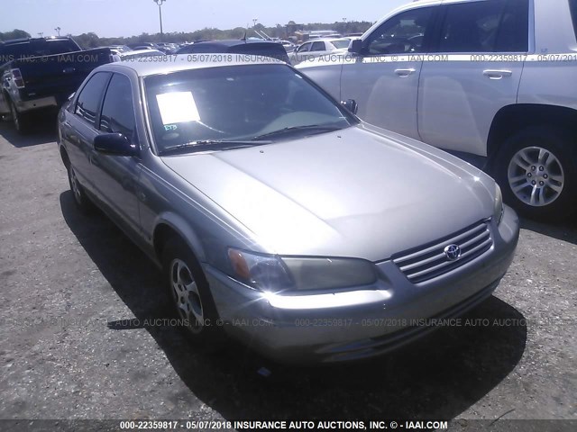 4T1BG22K7WU321769 - 1998 TOYOTA CAMRY CE/LE/XLE 灰色 照片 1