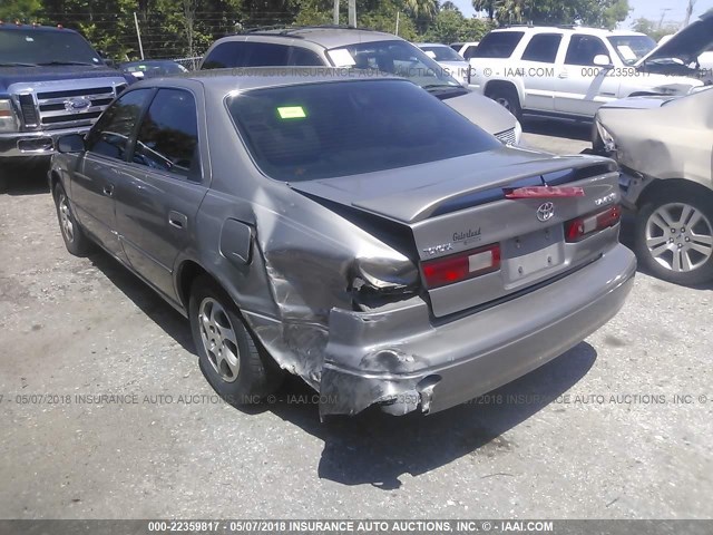 4T1BG22K7WU321769 - 1998 TOYOTA CAMRY CE/LE/XLE 灰色 照片 3