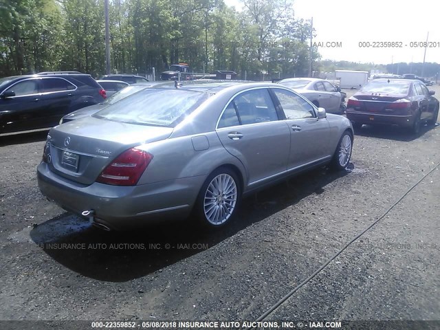 WDDNG8GBXAA339230 - 2010 MERCEDES-BENZ S 550 4MATIC GRAY photo 4