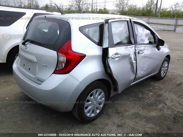 3N1CE2CP7FL382514 - 2015 NISSAN VERSA NOTE S/S PLUS/SV/SL/SR SILVER photo 4