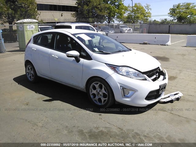 3FADP4FJXCM106662 - 2012 FORD FIESTA SES WHITE photo 1