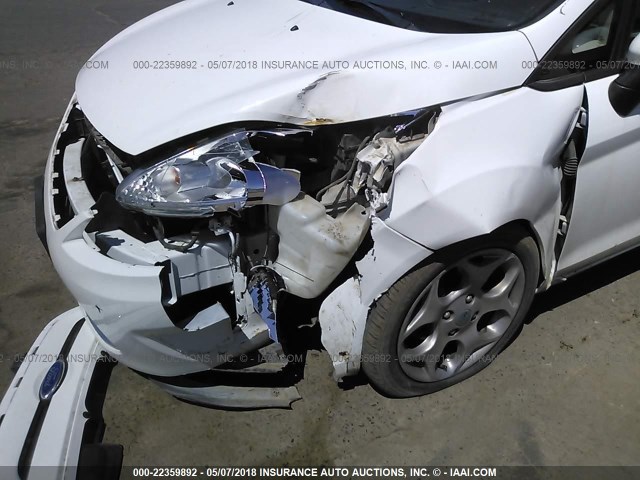 3FADP4FJXCM106662 - 2012 FORD FIESTA SES WHITE photo 6