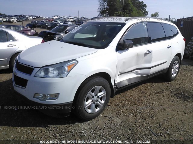 1GNLVEED8AS134887 - 2010 CHEVROLET TRAVERSE LS WHITE photo 2