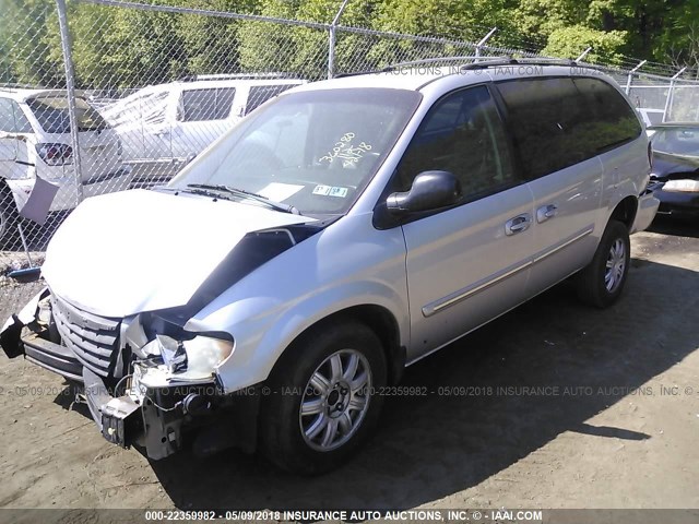 2C8GP54L25R530171 - 2005 CHRYSLER TOWN & COUNTRY TOURING SILVER photo 2