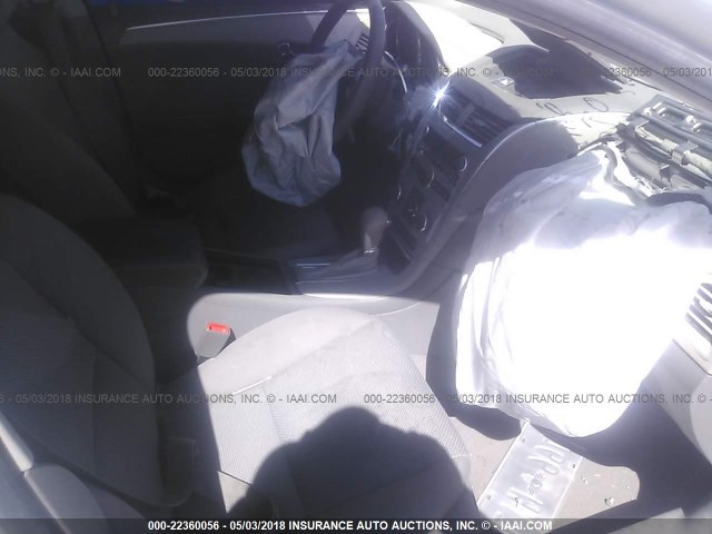 1G1ZB5E0XCF280012 - 2012 CHEVROLET MALIBU LS WHITE photo 5