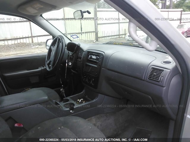 1FMZU62K14UB65675 - 2004 FORD EXPLORER XLS/XLS SPORT SILVER photo 5