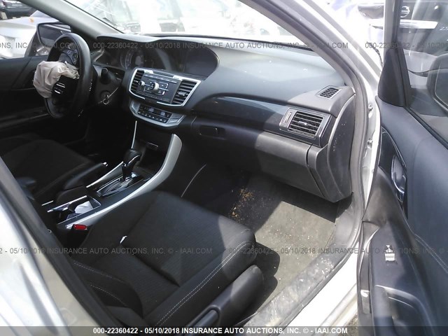 1HGCR2F5XEA069069 - 2014 HONDA ACCORD SPORT SILVER photo 5