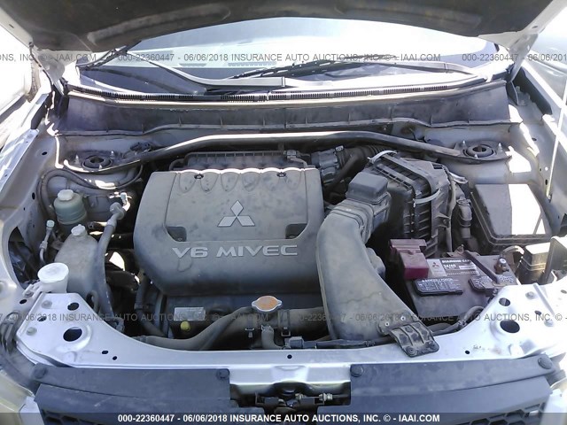 JA4MS31X47Z011852 - 2007 MITSUBISHI OUTLANDER ES/LS 银色 照片 10