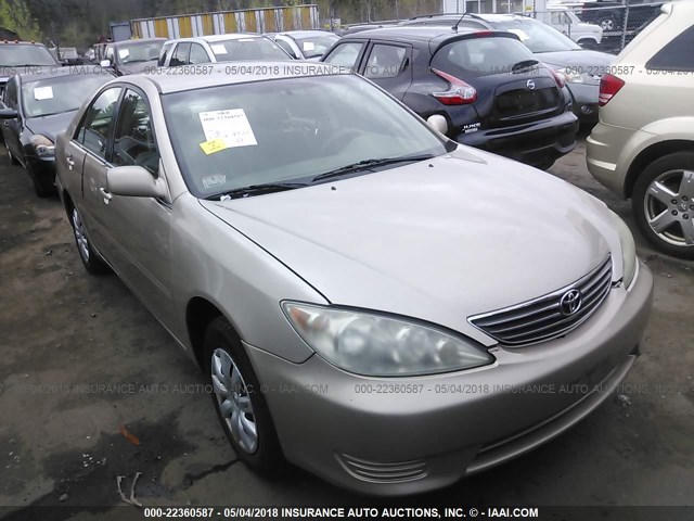 4T1BE32K45U960217 - 2005 TOYOTA CAMRY LE/XLE/SE ოქროსფერი ფოტო 1