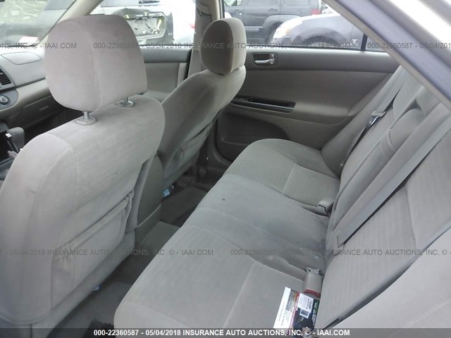 4T1BE32K45U960217 - 2005 TOYOTA CAMRY LE/XLE/SE ოქროსფერი ფოტო 8