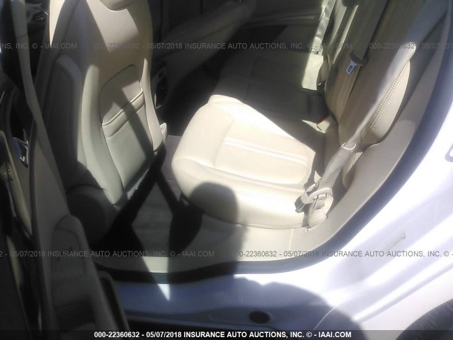 3LN6L2J99DR806253 - 2013 LINCOLN MKZ WHITE photo 8