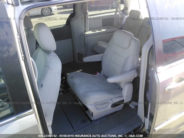 2A8HR541X9R633769 - 2009 CHRYSLER TOWN & COUNTRY TOURING BEIGE photo 8
