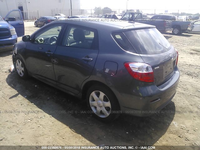 2T1KU40EX9C014250 - 2009 TOYOTA COROLLA MATRIX  GRAY photo 3