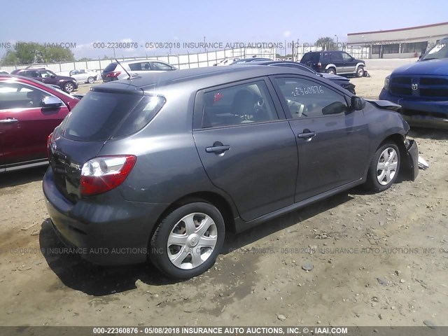 2T1KU40EX9C014250 - 2009 TOYOTA COROLLA MATRIX  GRAY photo 4