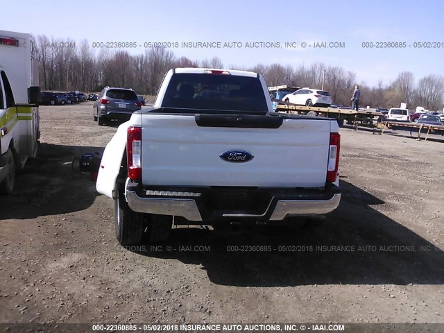 1FT8W3DT0HED69057 - 2017 FORD F350 SUPER DUTY WHITE photo 8